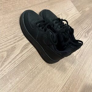 Black Nike Shoes